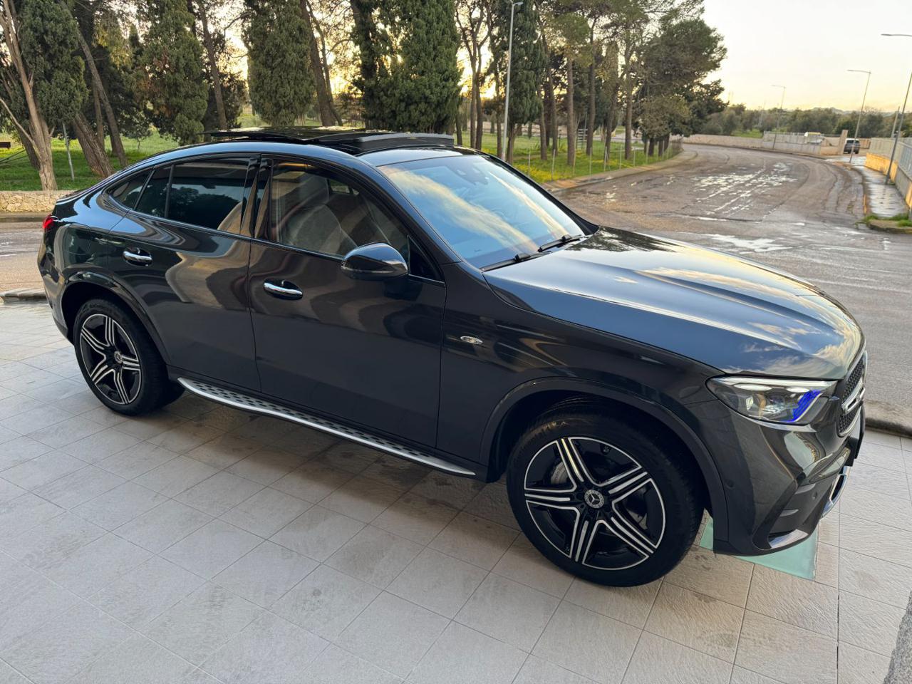 MERCEDES-BENZ GLC 300 de hybrid EQ 4Matic Coupé AMG Line Premium Plus. - 3