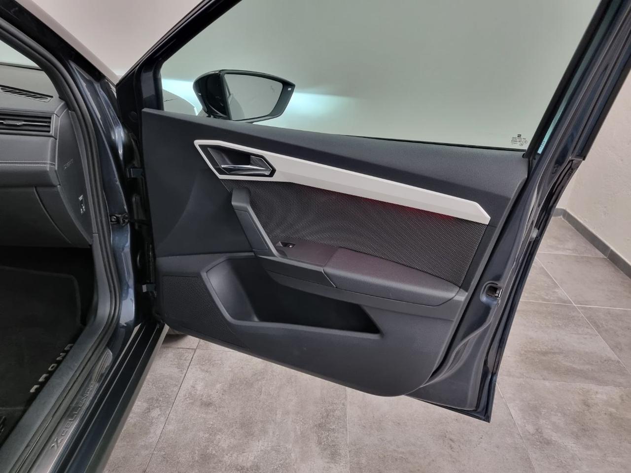 SEAT Arona 1.0 TGI XCELLENCE - 18