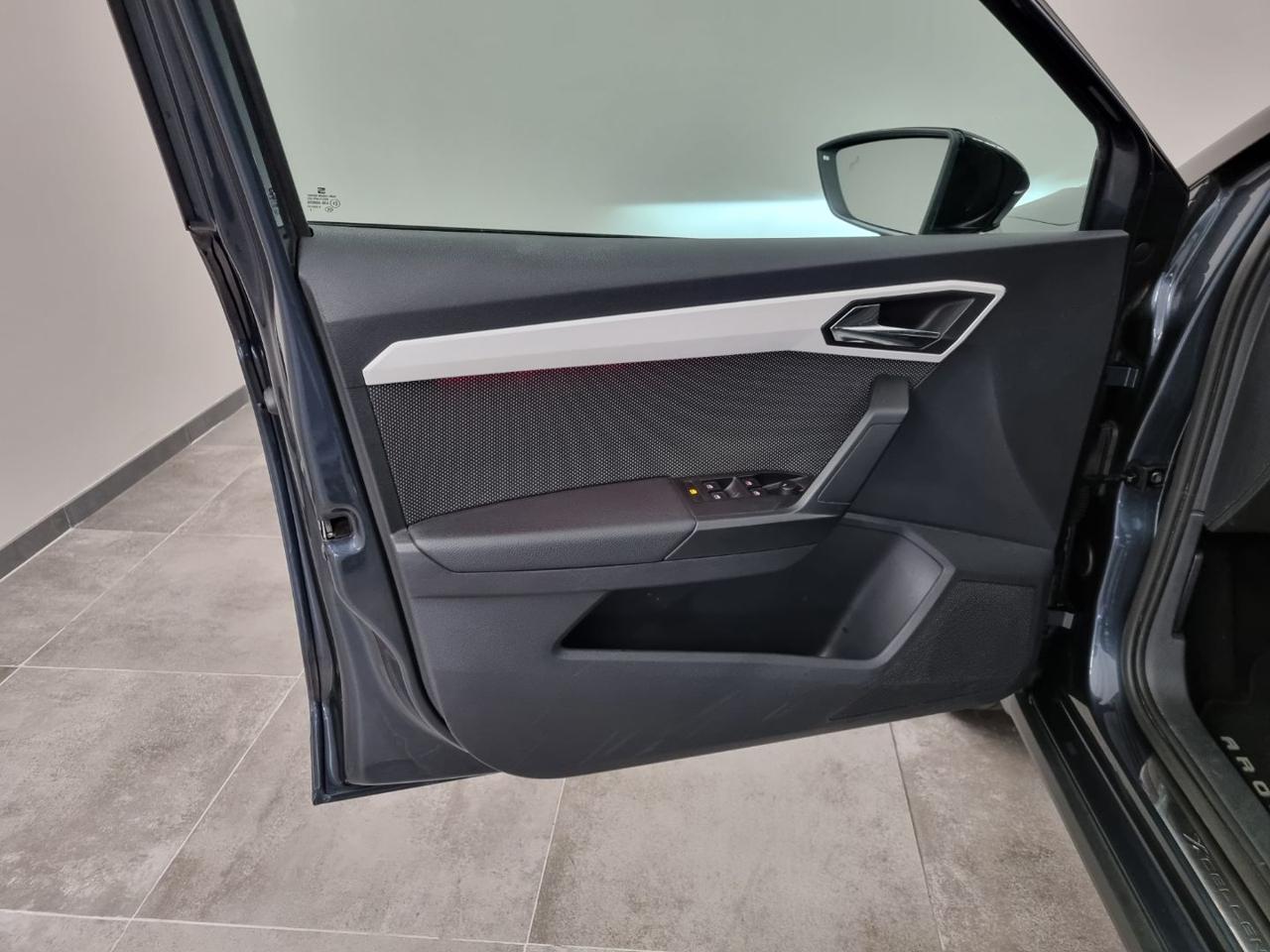 SEAT Arona 1.0 TGI XCELLENCE - 22