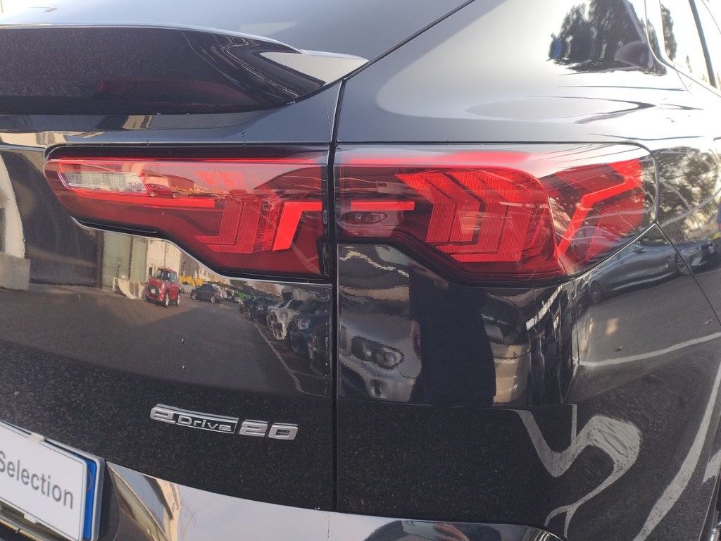 BMW iX2 eDrive 20 Msport Pro Aut. - 7