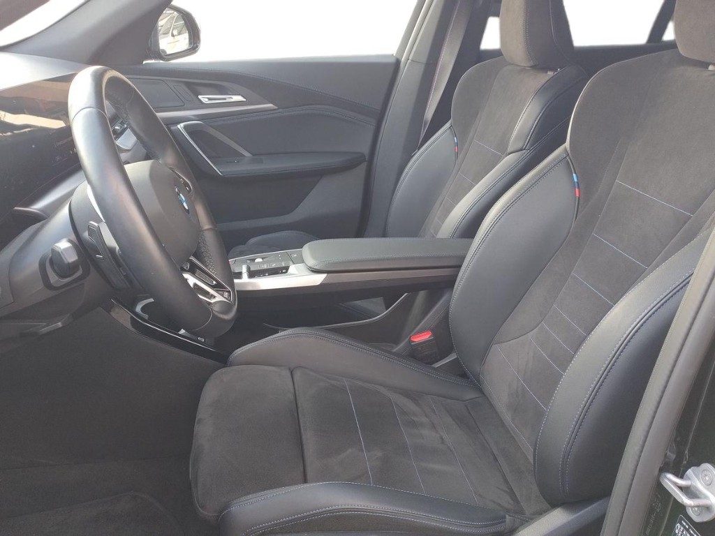 BMW iX2 eDrive 20 Msport Pro Aut. - 9