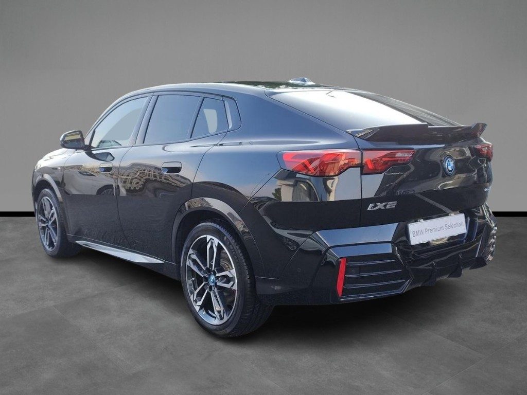 BMW iX2 eDrive 20 Msport Pro Aut. - 4