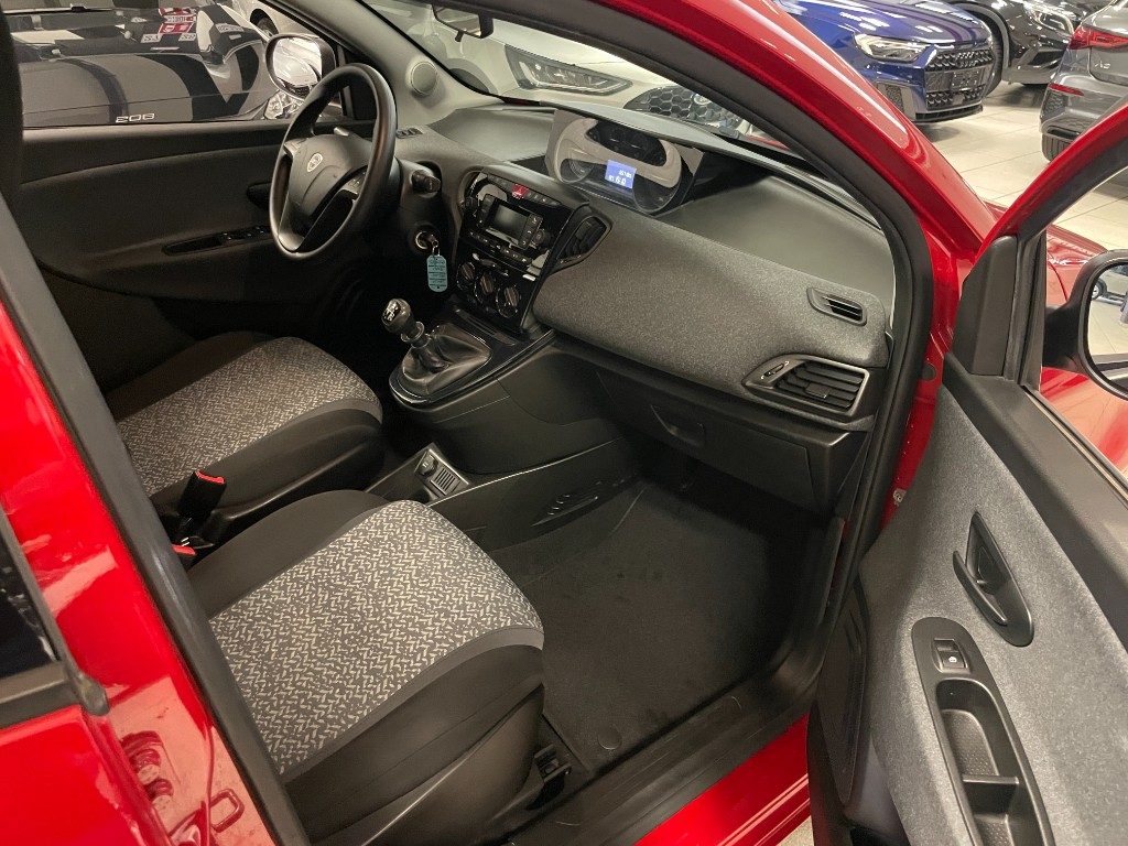 LANCIA Ypsilon 1.0 FireFly 5 porte Hybrid Silver+5posti+Bluetooth - 7