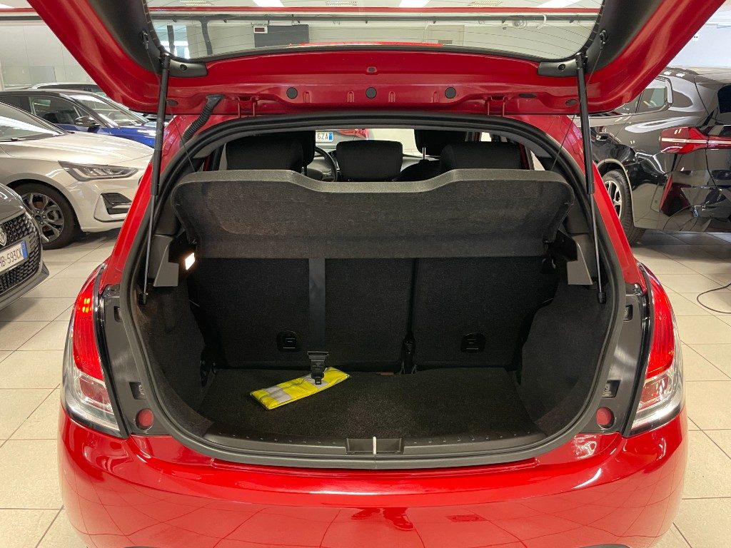 LANCIA Ypsilon 1.0 FireFly 5 porte Hybrid Silver+5posti+Bluetooth - 12