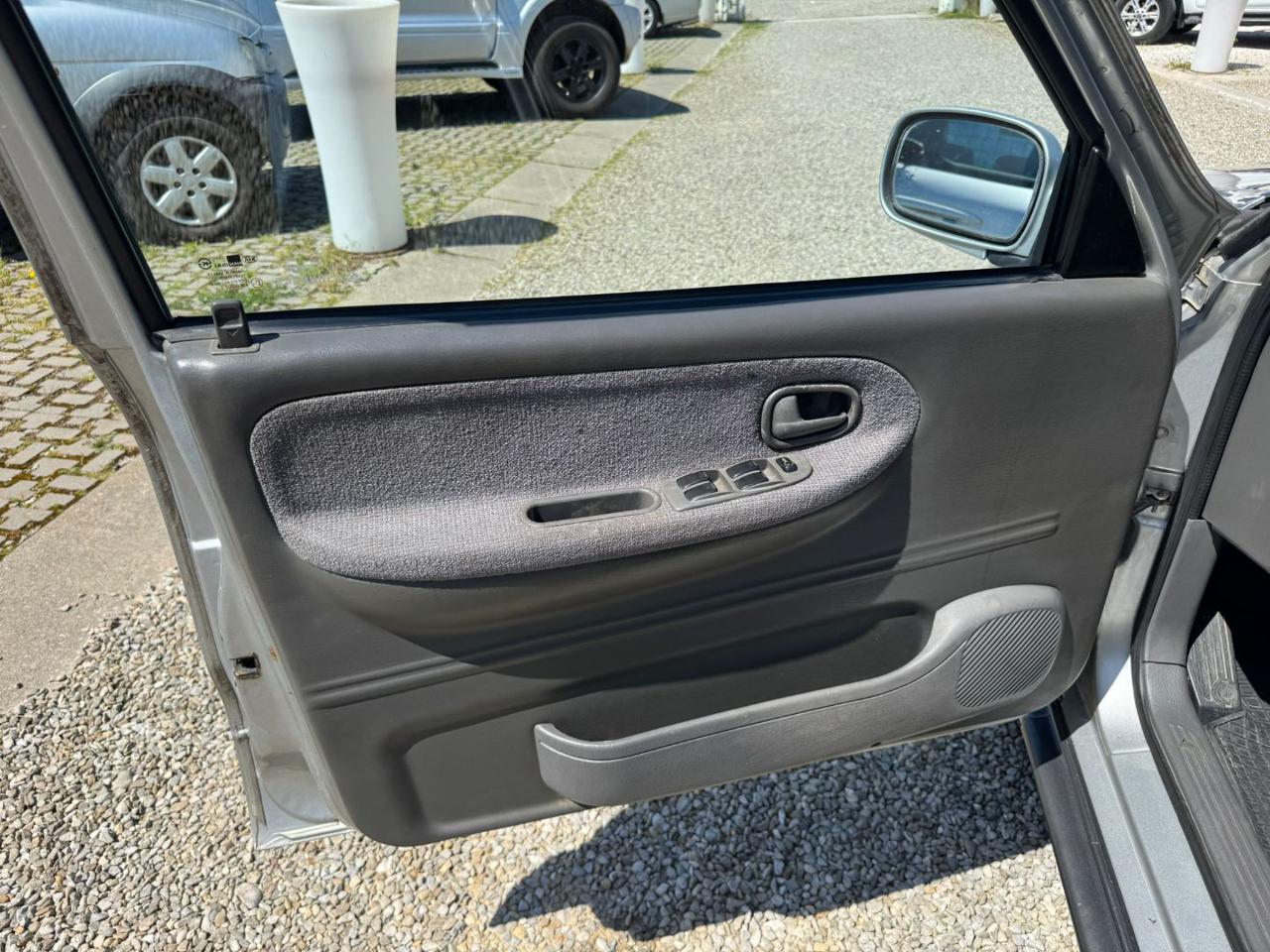 KIA Sportage 2.0i 16V cat Wag. 4x4 - 7
