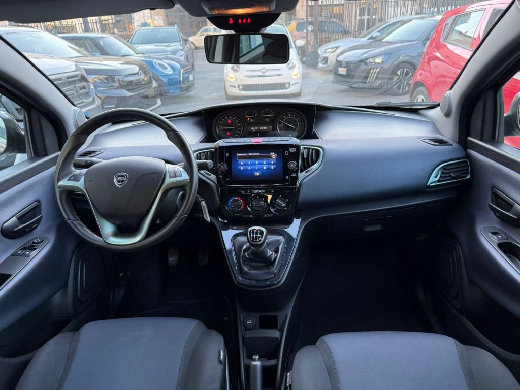 LANCIA Ypsilon 1.0 FireFly 5 porte S&S Hybrid Platino - 12