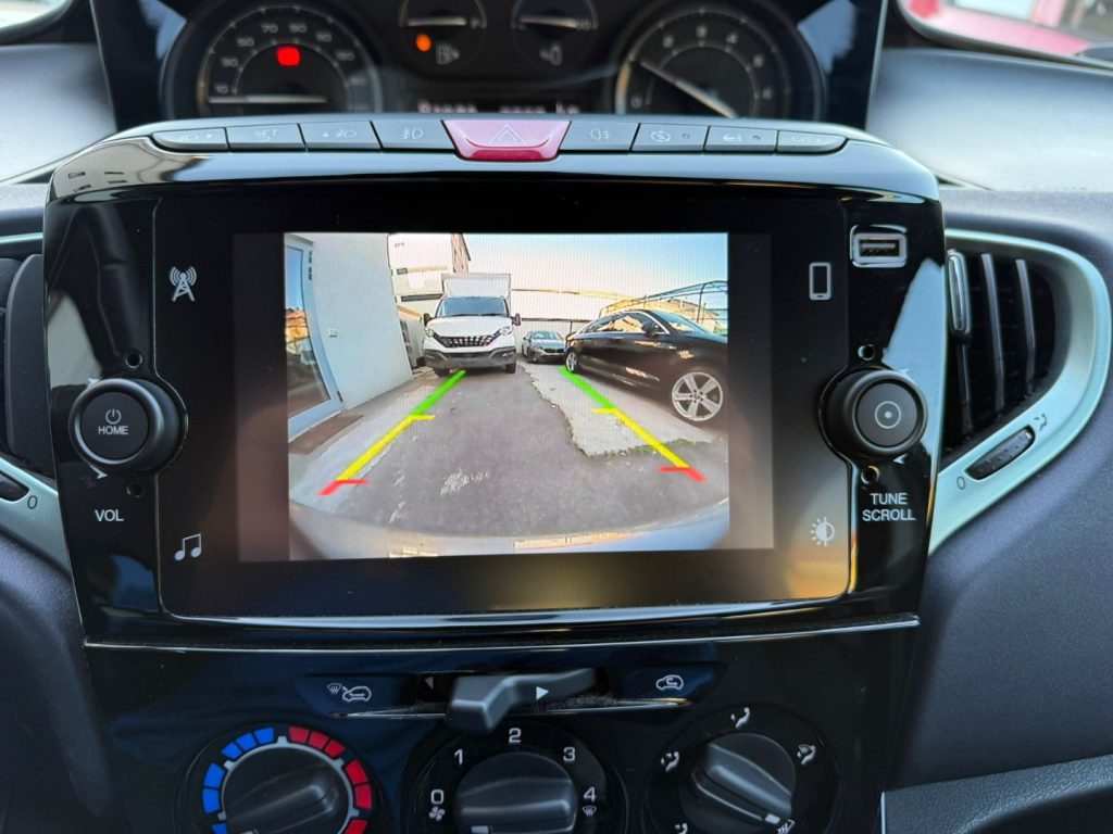 LANCIA Ypsilon 1.0 FireFly 5 porte S&S Hybrid Platino - 16