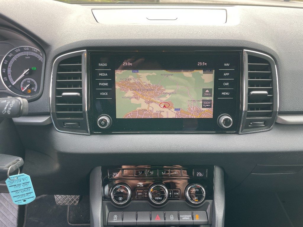 SKODA Karoq 1.6 TDI SCR DSG Ambition-UNICO PROPRIETARIO- - 11