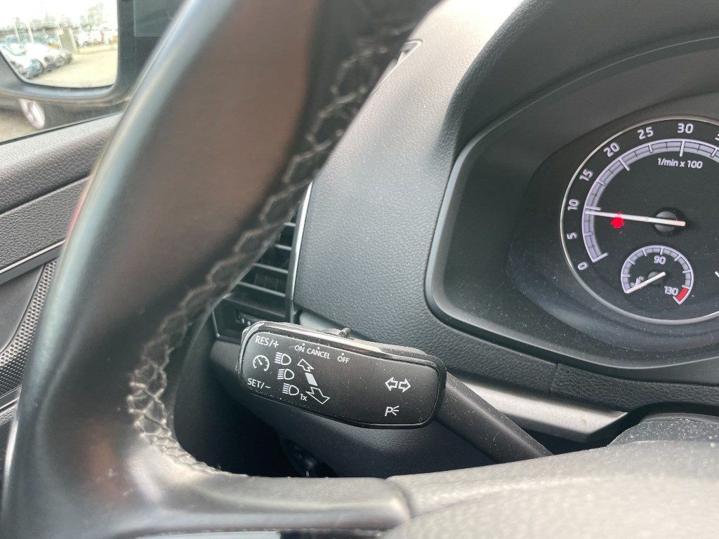 SKODA Karoq 1.6 TDI SCR DSG Ambition-UNICO PROPRIETARIO- - 14