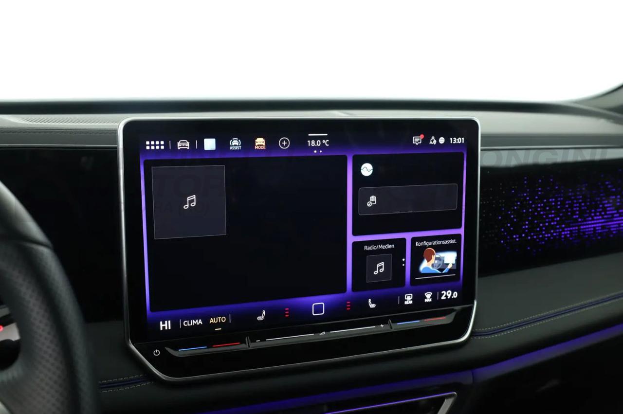 VOLKSWAGEN Tiguan 2.0 TDI 150CV DSG R LINE TETTO - NAVI - CERCHI 20 - 14