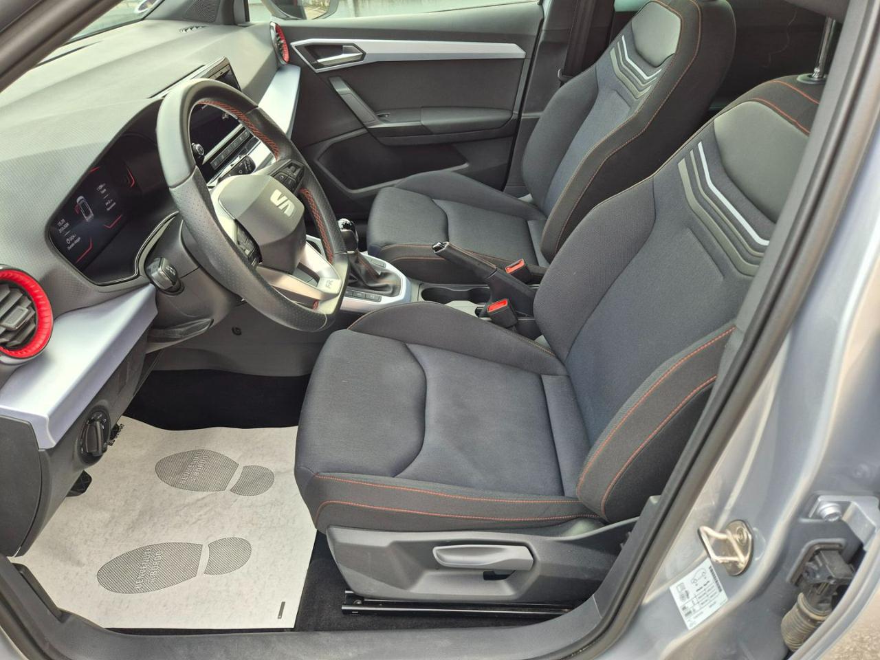 SEAT Arona 1.0 EcoTSI FR - 9