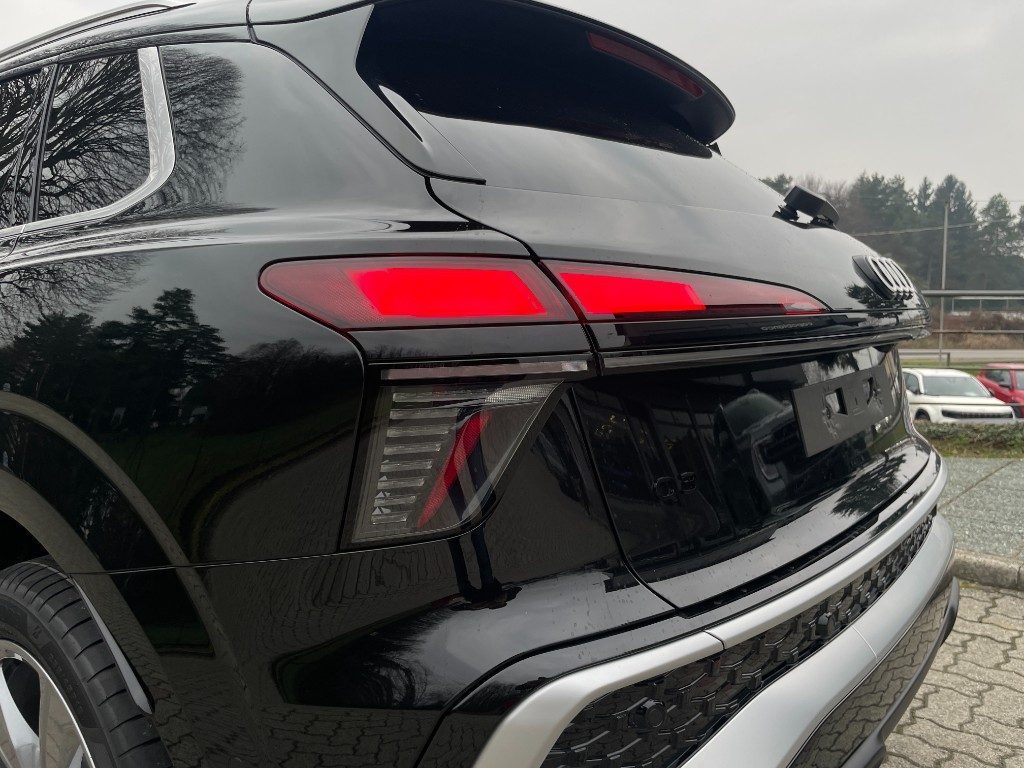 AUDI Q3 TFSI 110 kW mHEV S tronic S LINE KM0-PRONTA CONS. - 8