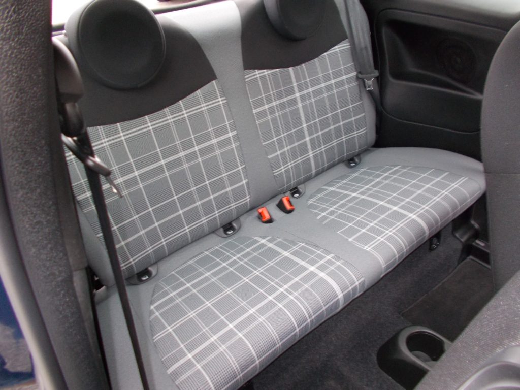 FIAT 500 1.0 Hybrid Lounge - 10