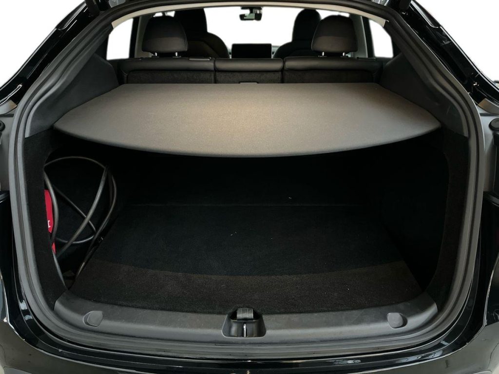 TESLA Model Y RWD - 13