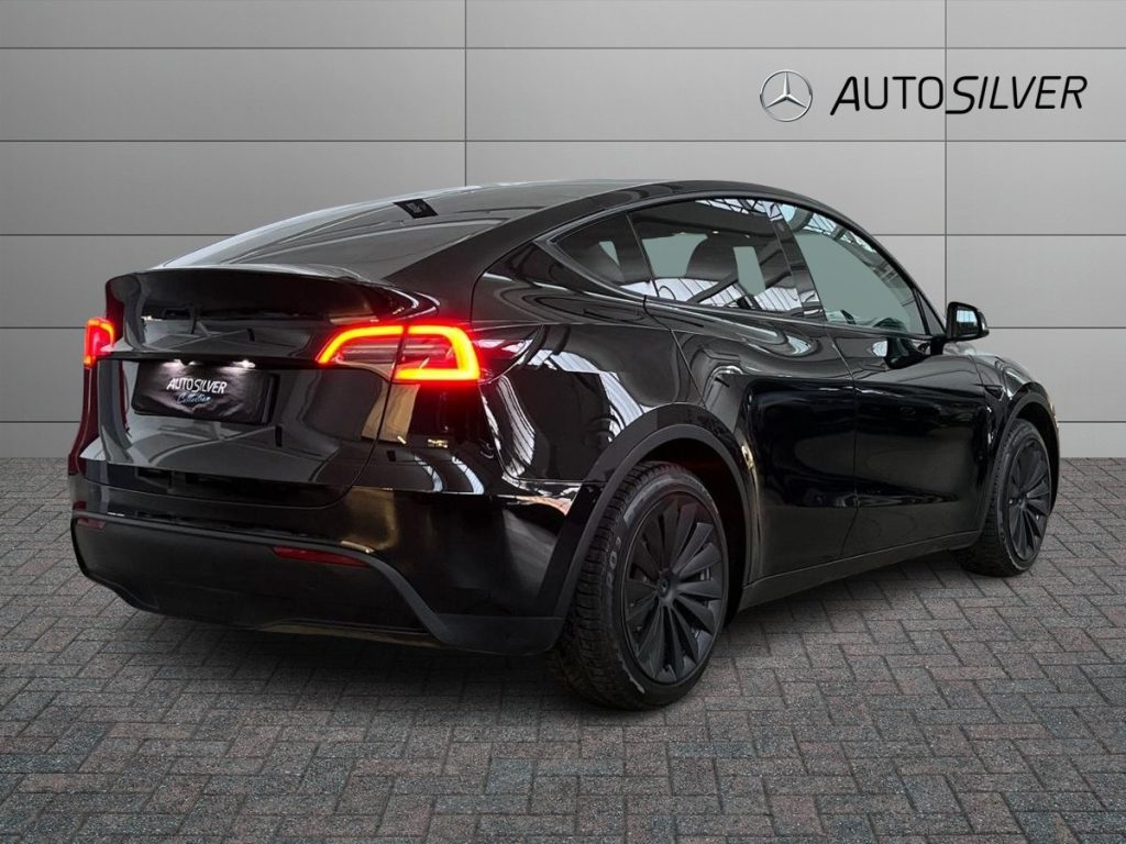 TESLA Model Y RWD - 2