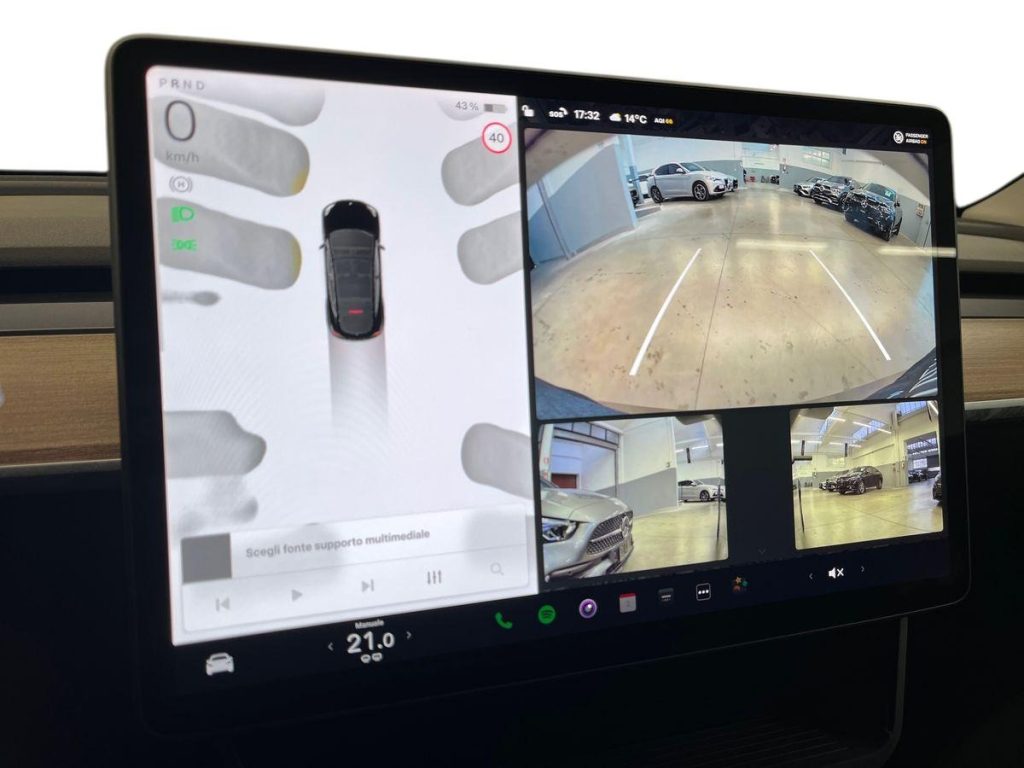 TESLA Model Y RWD - 11