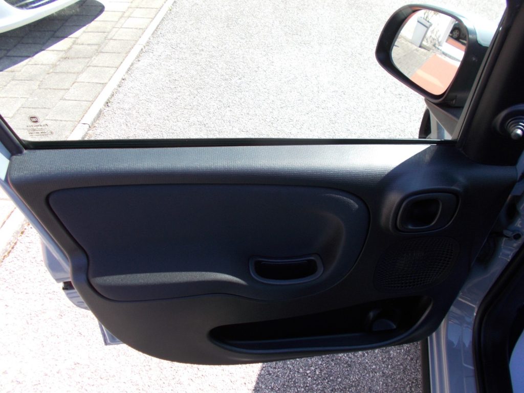 FIAT Panda 1.0 FireFly S&S Hybrid City Life - 14