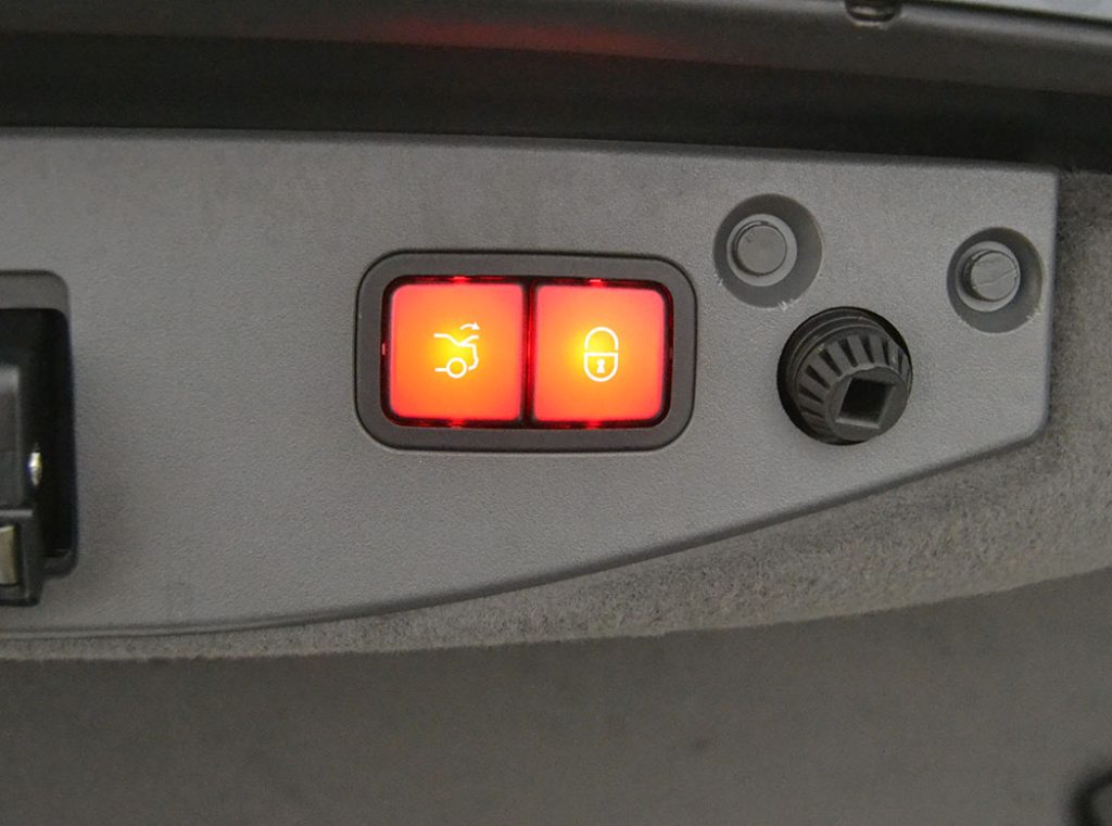 MERCEDES-BENZ SL 63 AMG AMG Performance - 16