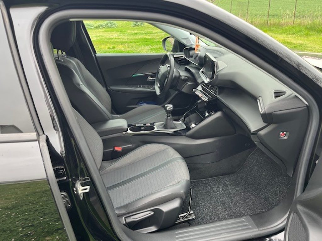 PEUGEOT 2008 BlueHDi 110 S&S Allure Pack - 22