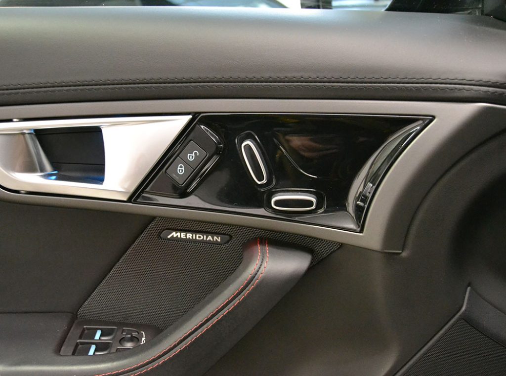 JAGUAR F-Type 3.0 V6 aut. Coupé S Sedili Sportivi-Service Jaguar - 4