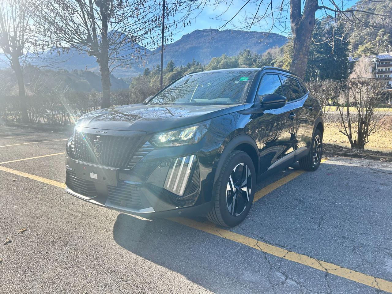 PEUGEOT 2008 PureTech 100 S&S Allure - 1