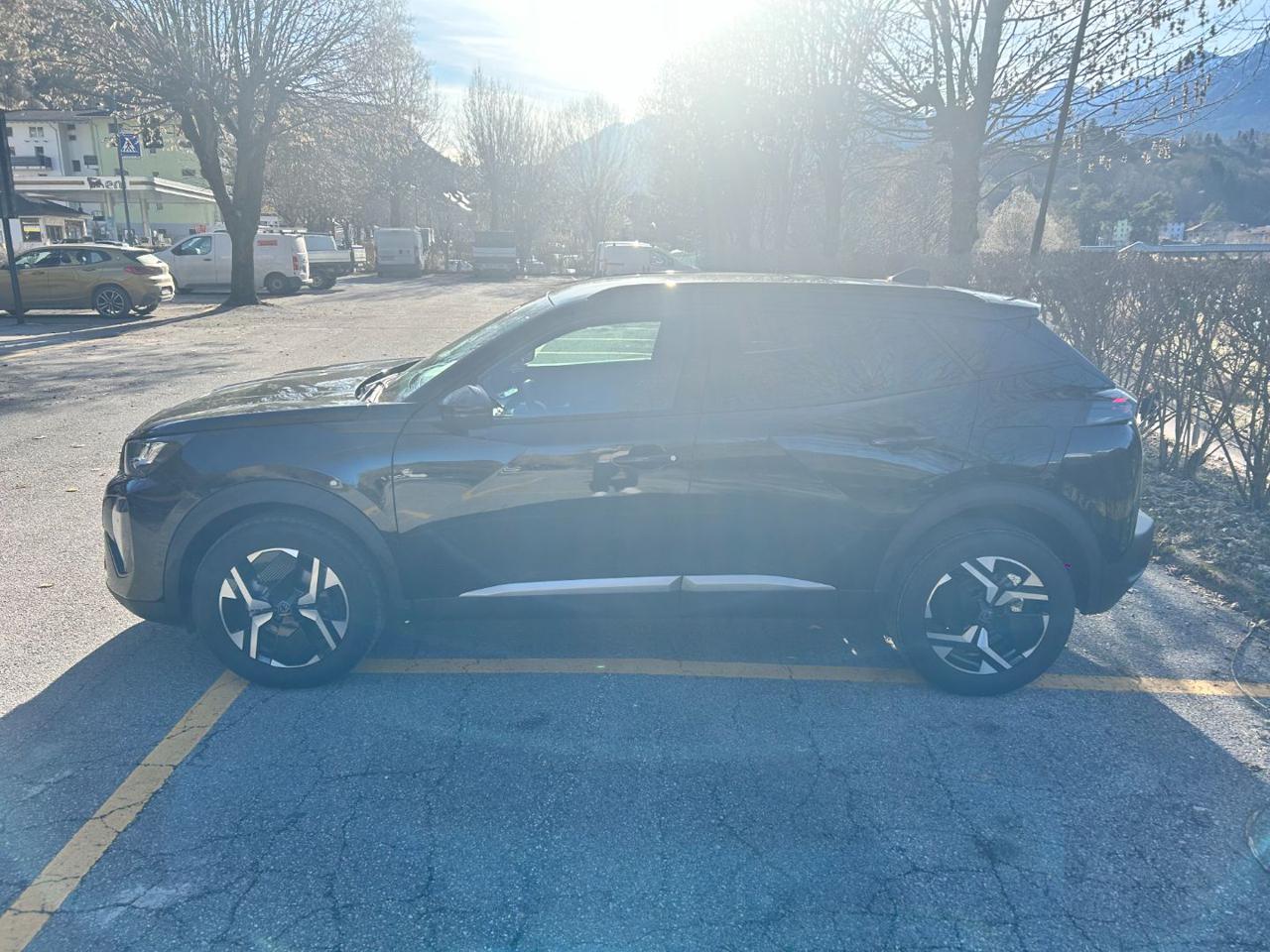 PEUGEOT 2008 PureTech 100 S&S Allure - 3