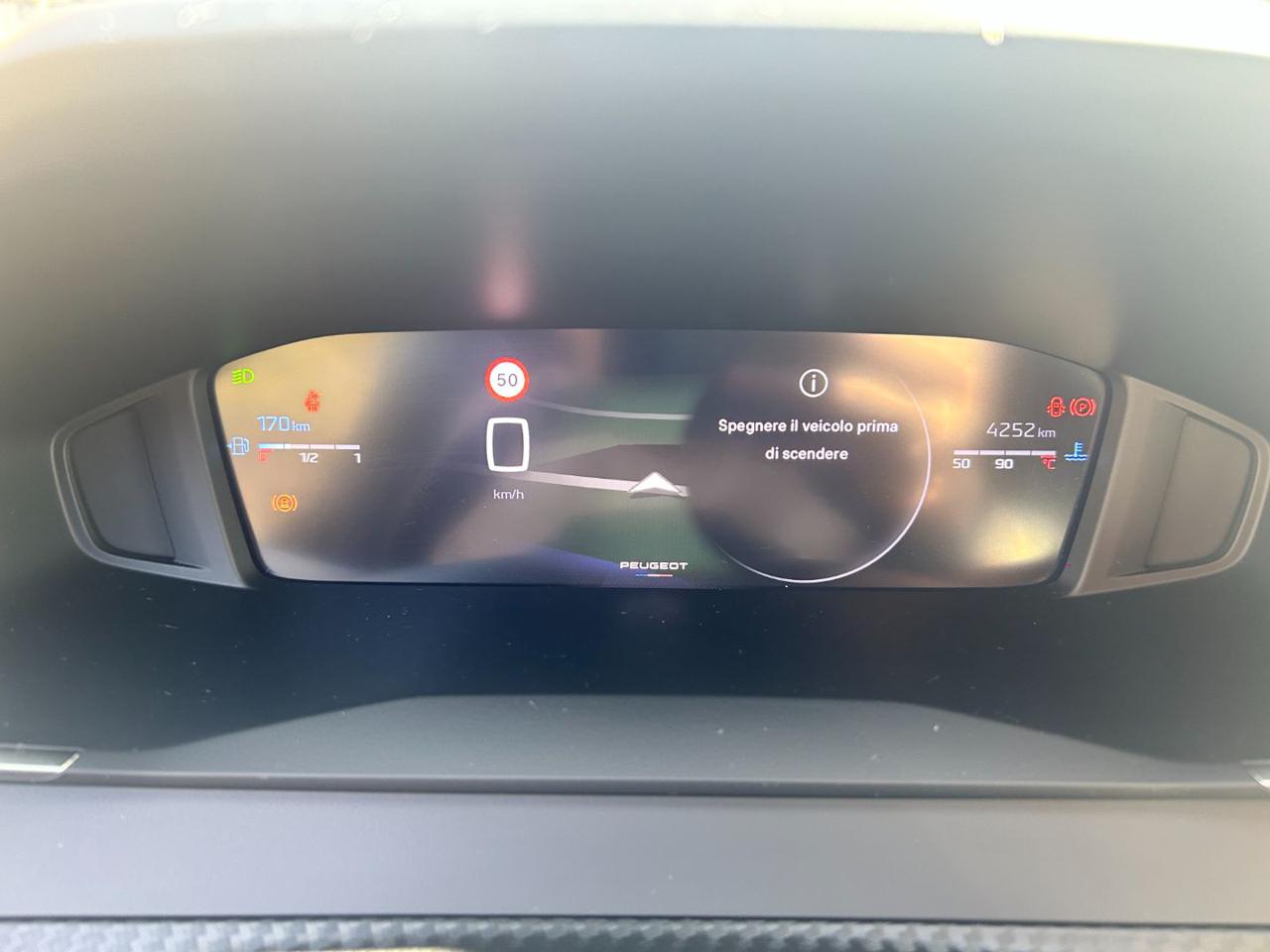 PEUGEOT 2008 PureTech 100 S&S Allure - 15