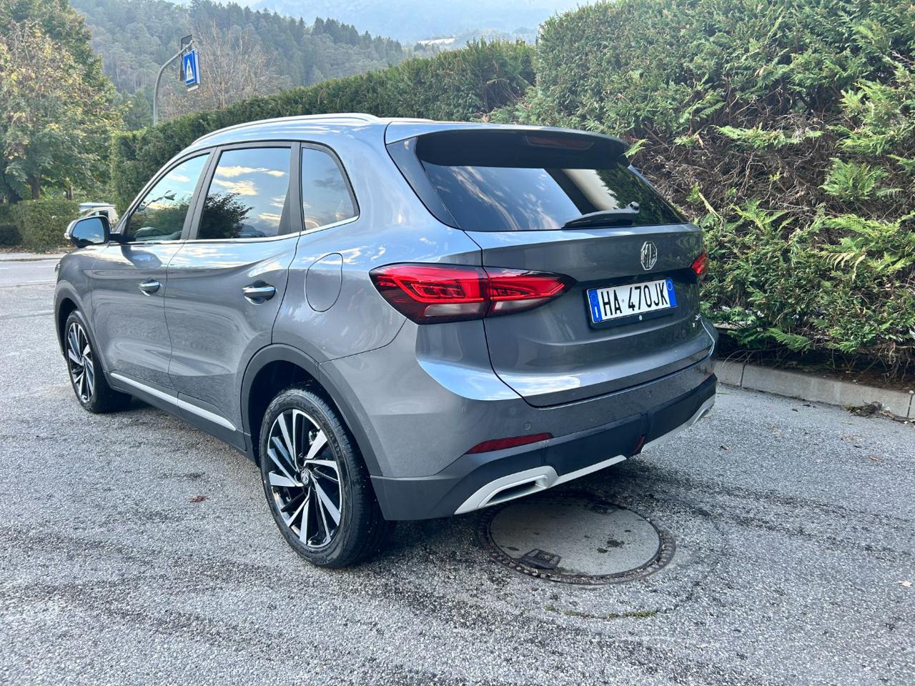 MG ZS 1.5 Hybrid+ Luxury - 5