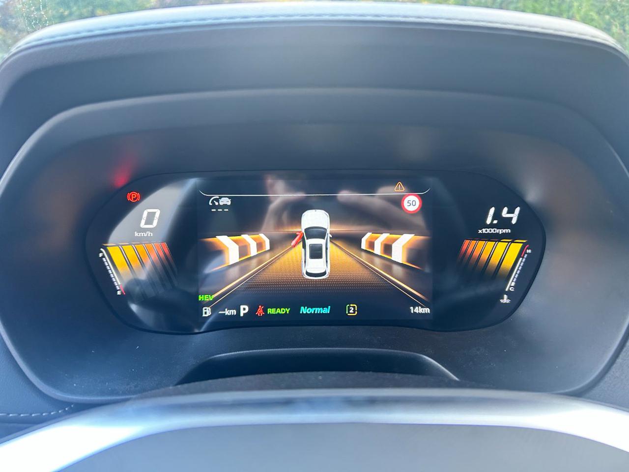 MG ZS 1.5 Hybrid+ Luxury - 19