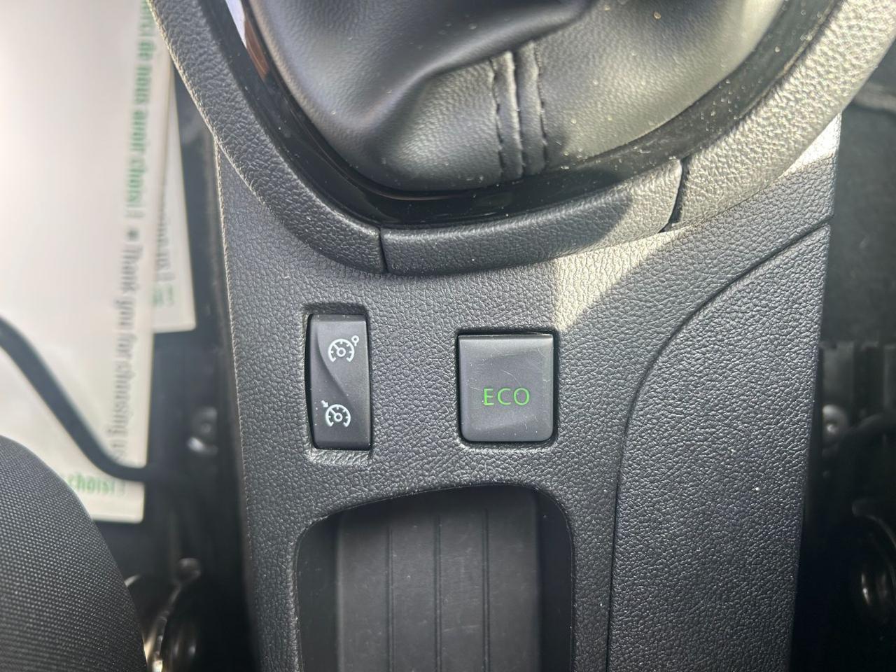 RENAULT Clio TCe 12V 90 CV 5 porte Business - 24