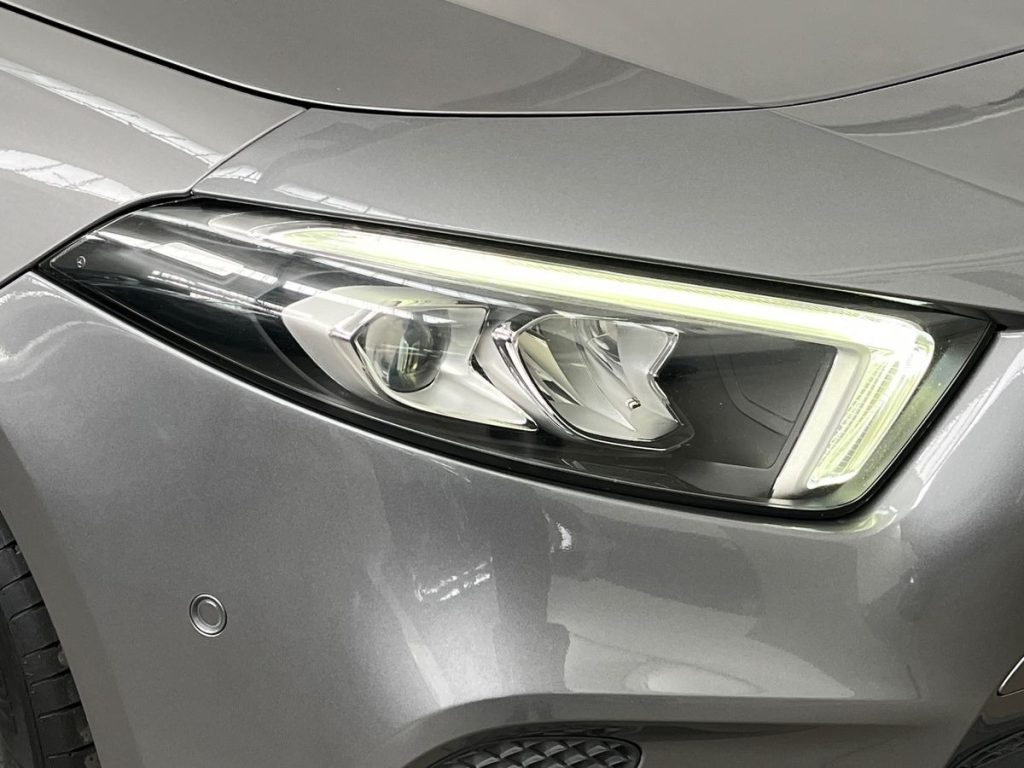 MERCEDES-BENZ A 250 e hybrid EQ Sport - 17