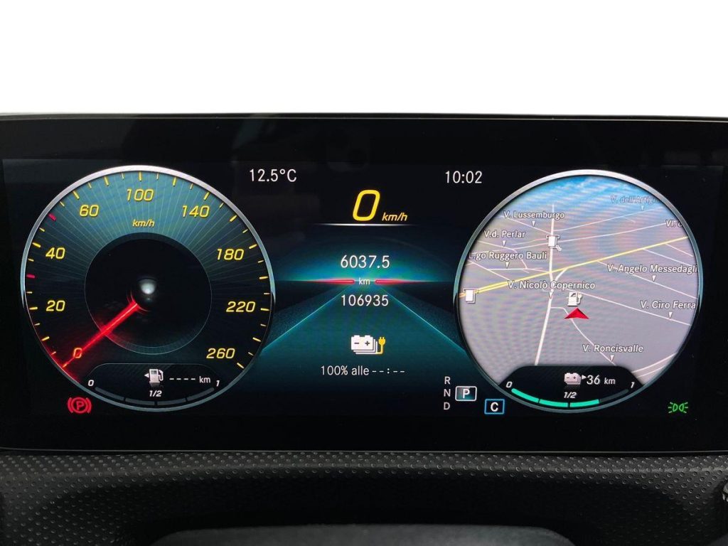 MERCEDES-BENZ A 250 e hybrid EQ Sport - 8