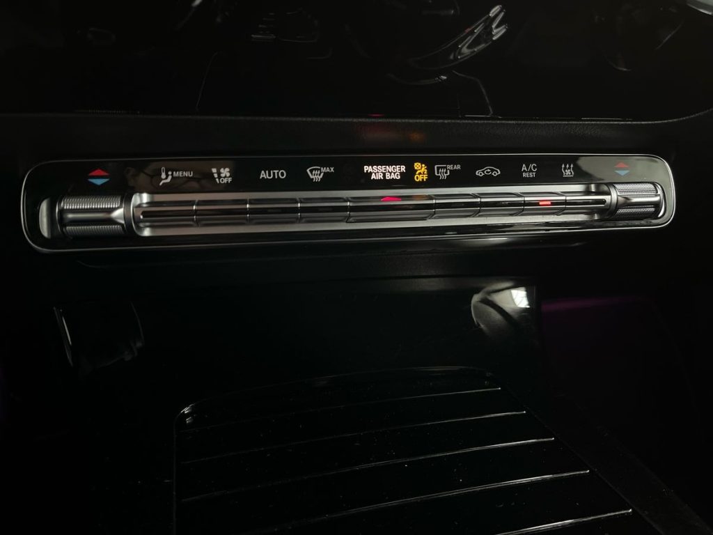 MERCEDES-BENZ A 250 e hybrid EQ Sport - 14