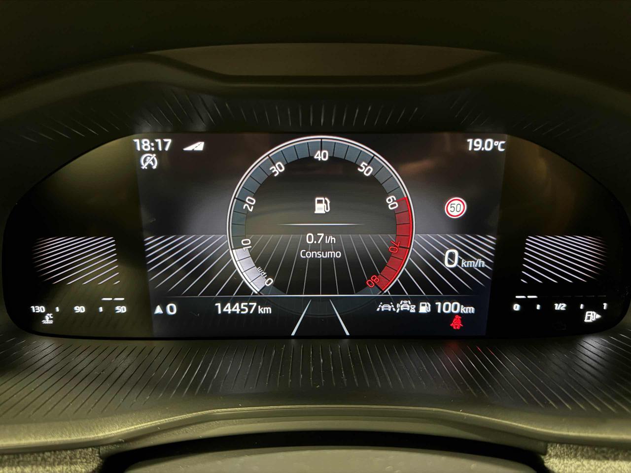 SKODA Kamiq 1.0 TSI 115 CV Black Dots - 8