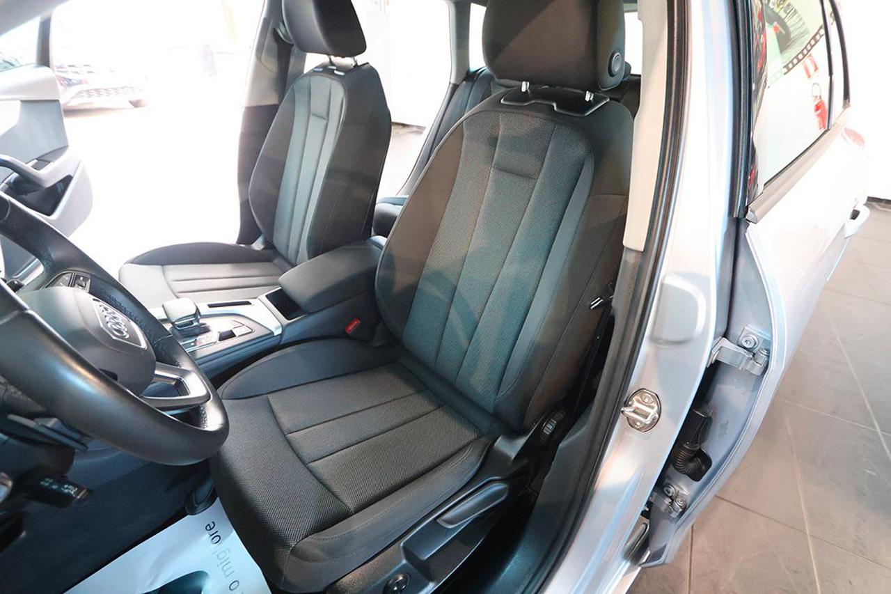 AUDI A4 35 TDI Avant S-Tronic Business - 18