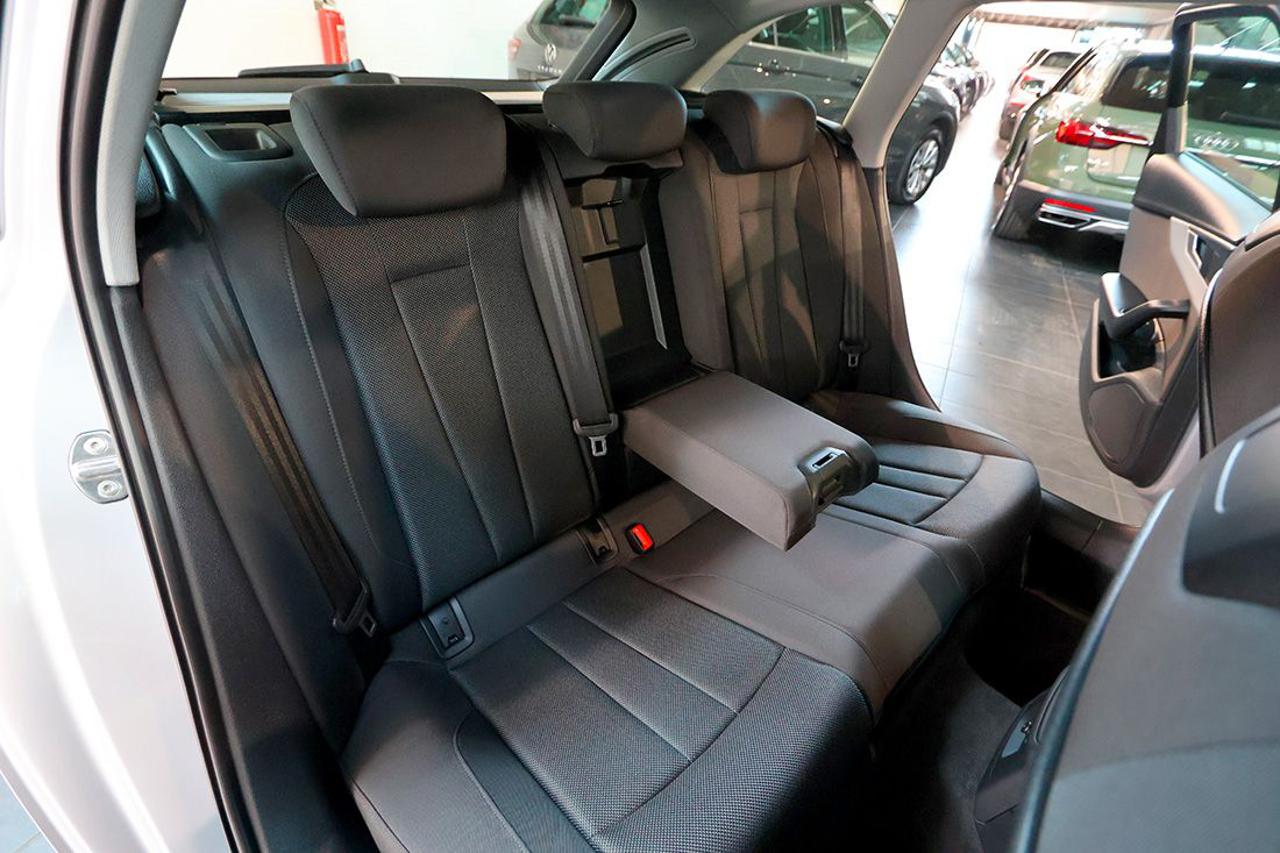 AUDI A4 35 TDI Avant S-Tronic Business - 20