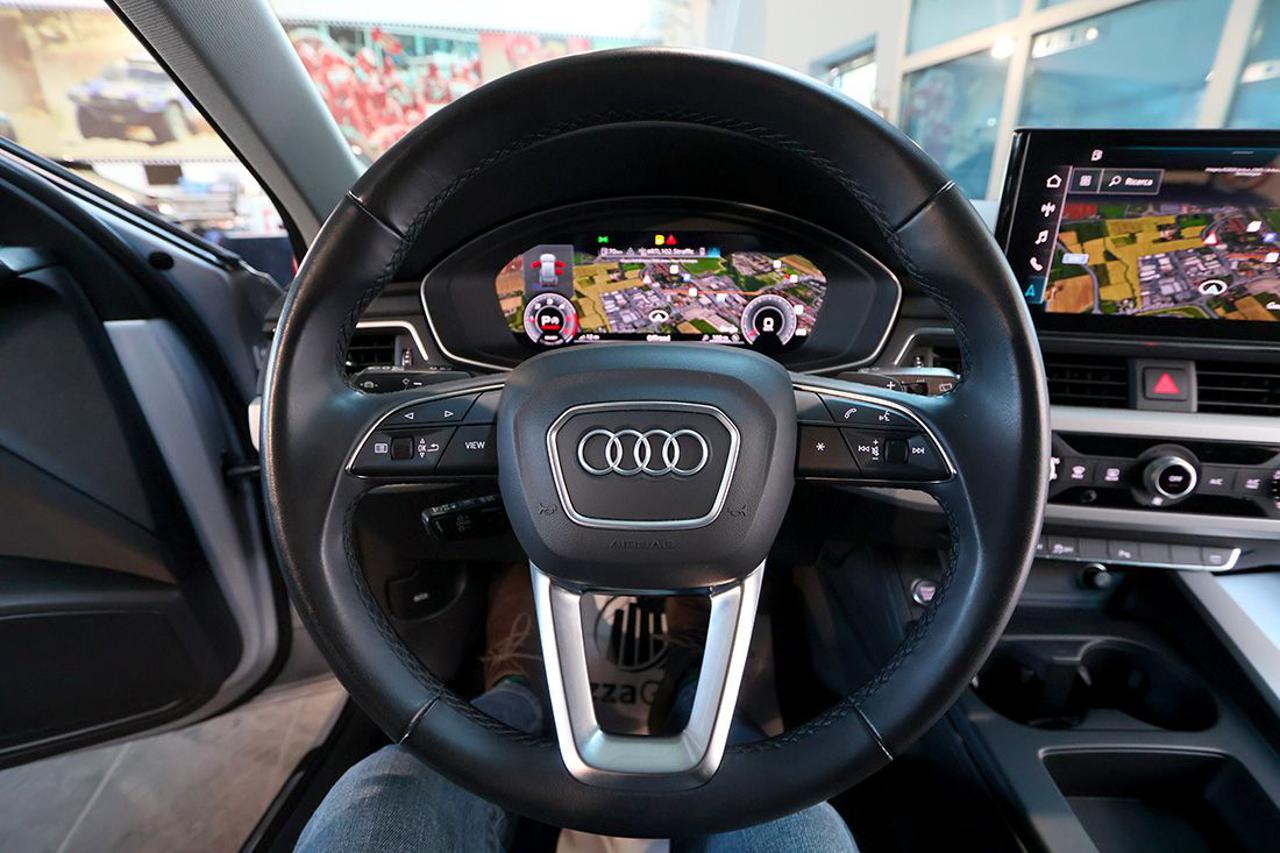 AUDI A4 35 TDI Avant S-Tronic Business - 21