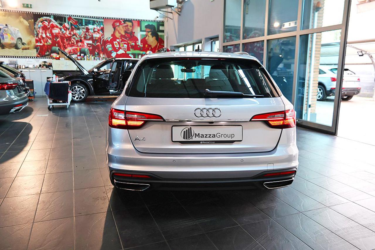 AUDI A4 35 TDI Avant S-Tronic Business - 8