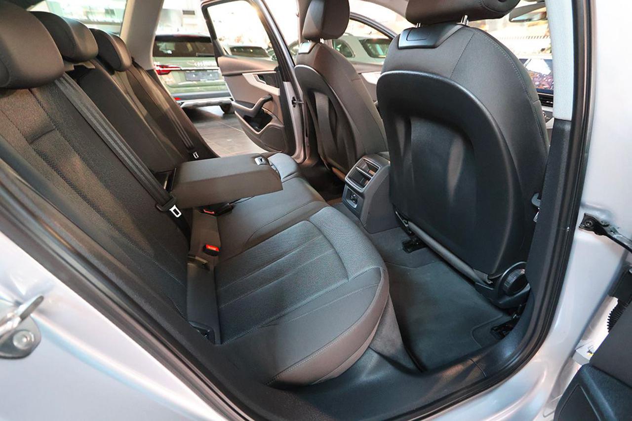 AUDI A4 35 TDI Avant S-Tronic Business - 19