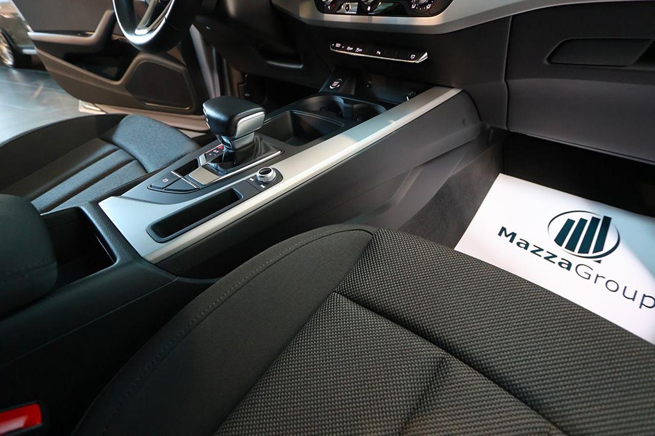 AUDI A4 35 TDI Avant S-Tronic Business - 34