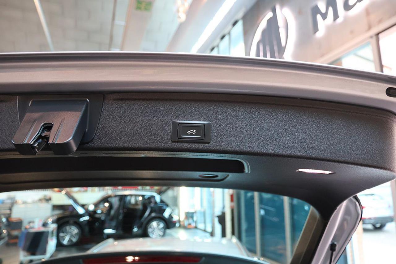 AUDI A4 35 TDI Avant S-Tronic Business - 13