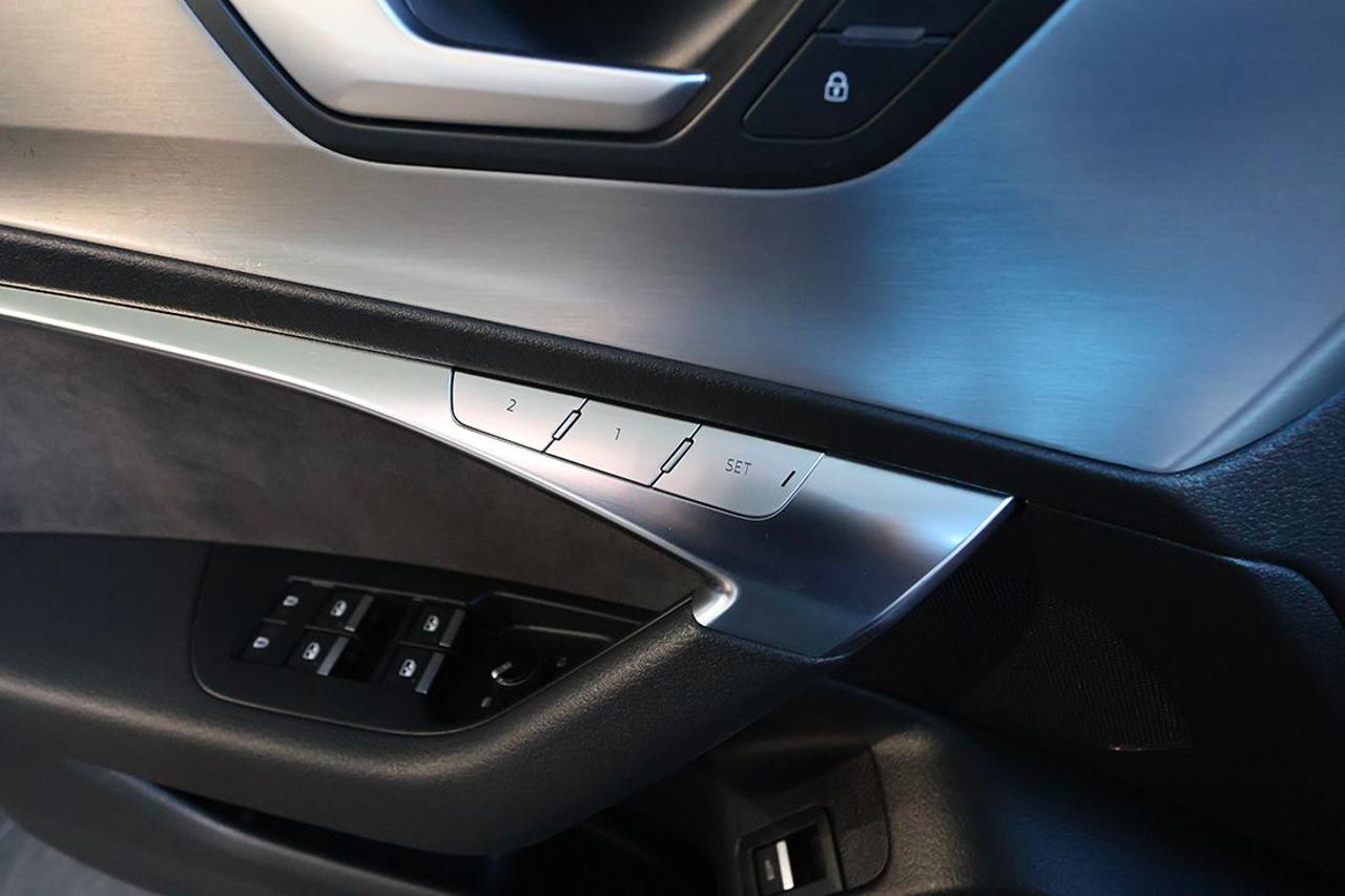 AUDI A6 40 TDI Avant Quattro ultra S-Tronic S-Line - 48