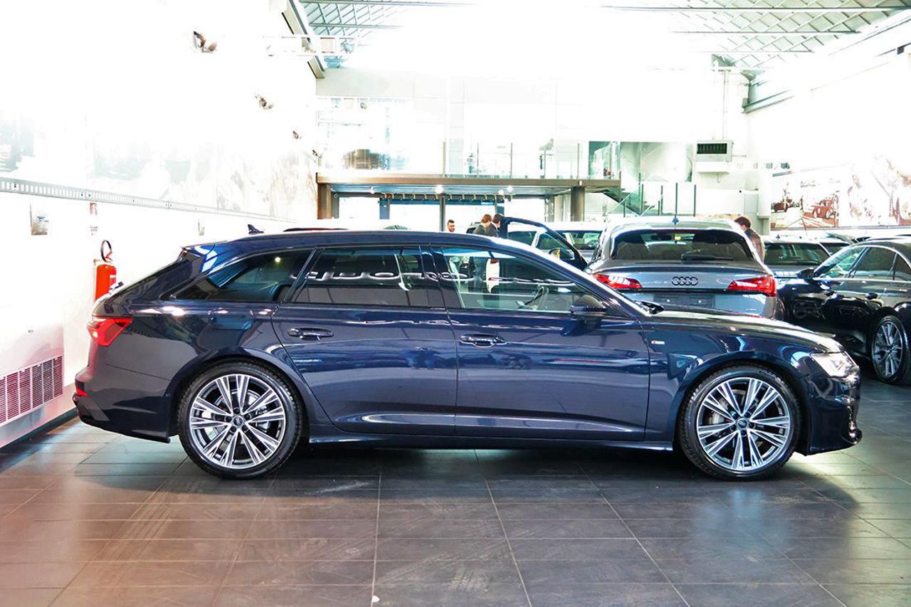 AUDI A6 40 TDI Avant Quattro ultra S-Tronic S-Line - 2
