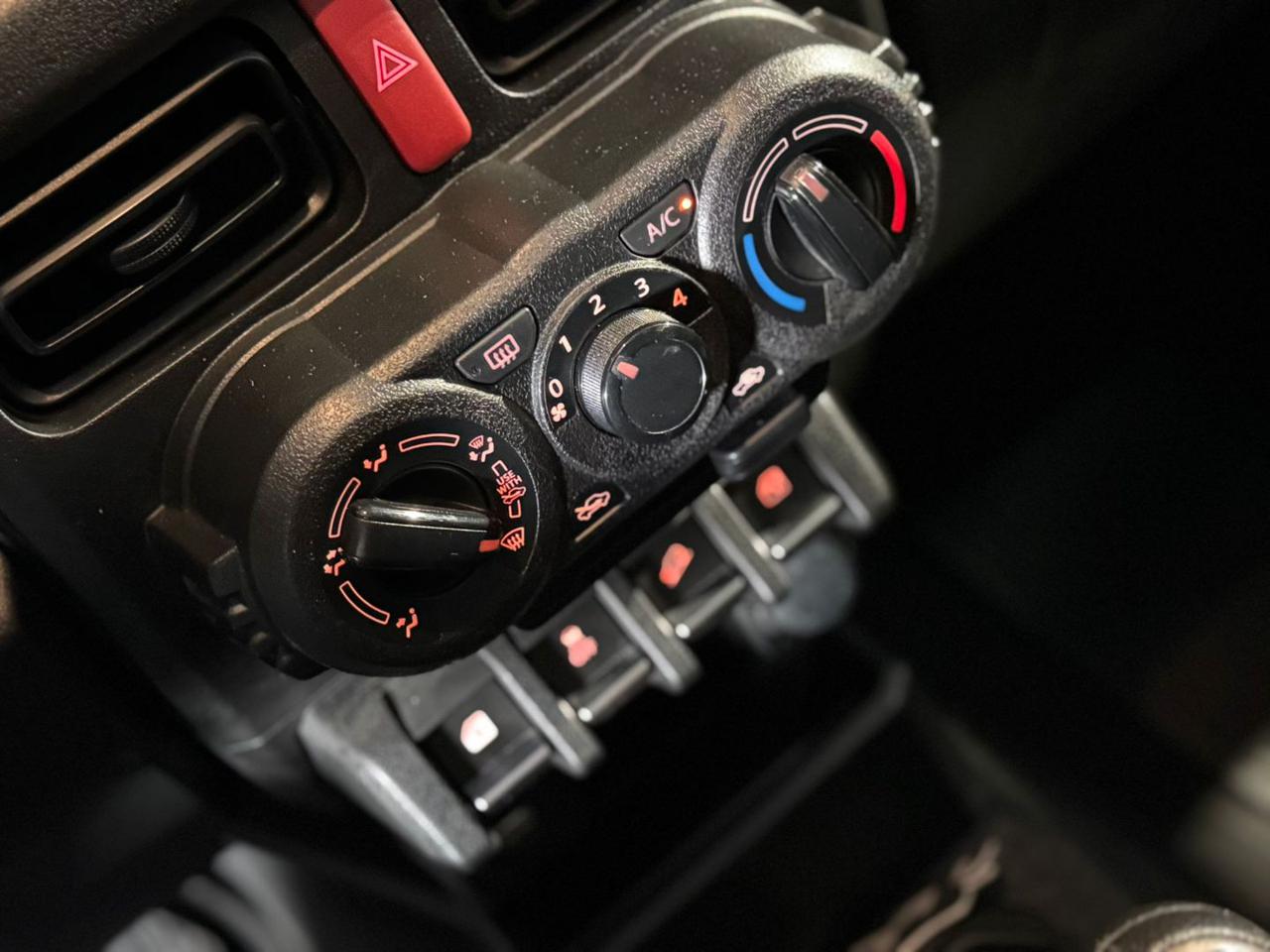 SUZUKI Jimny 1.5 5MT PRO (N1) - 13