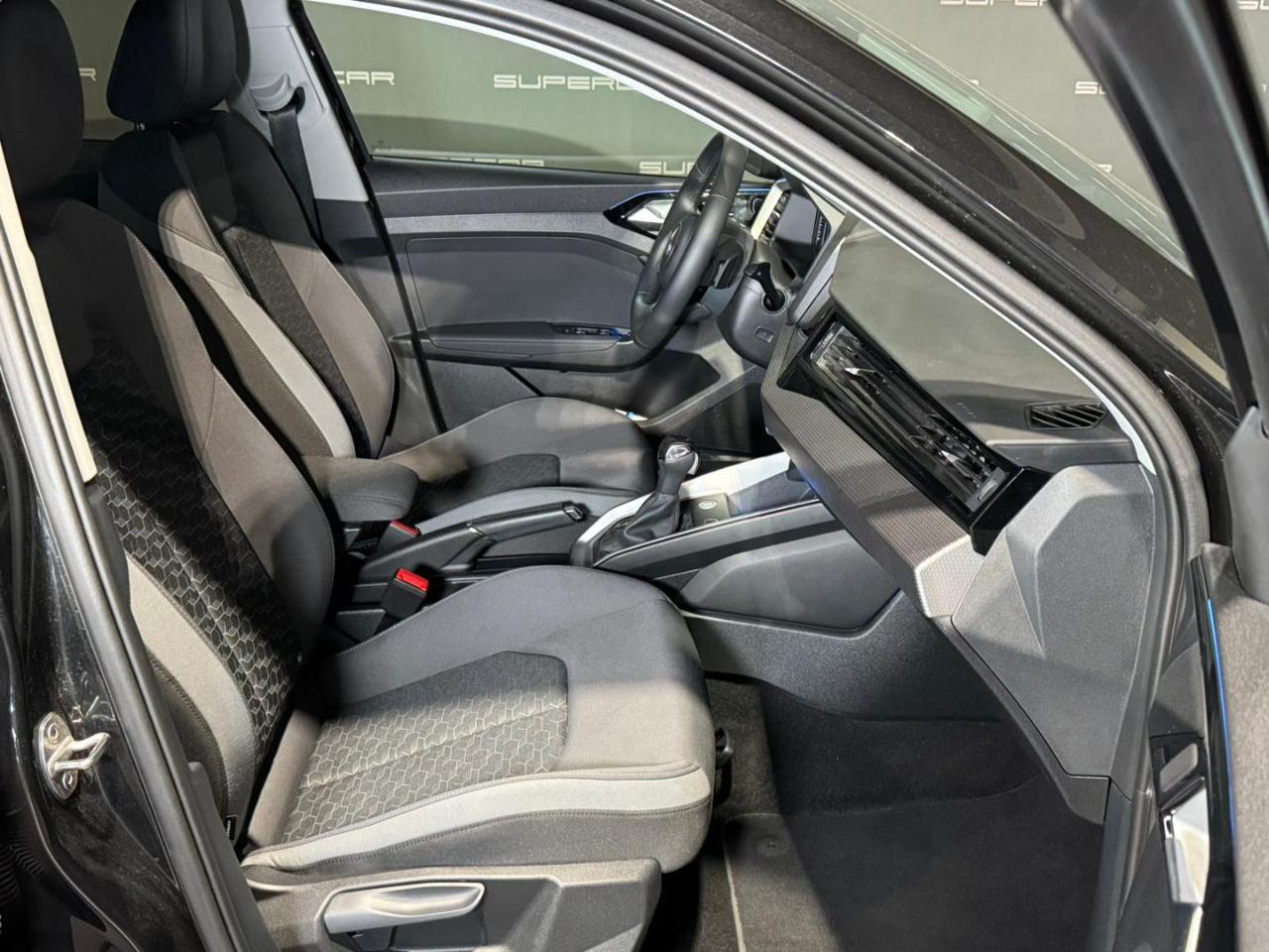 AUDI A1 SPB 30 TFSI S tronic Identity Black - 12