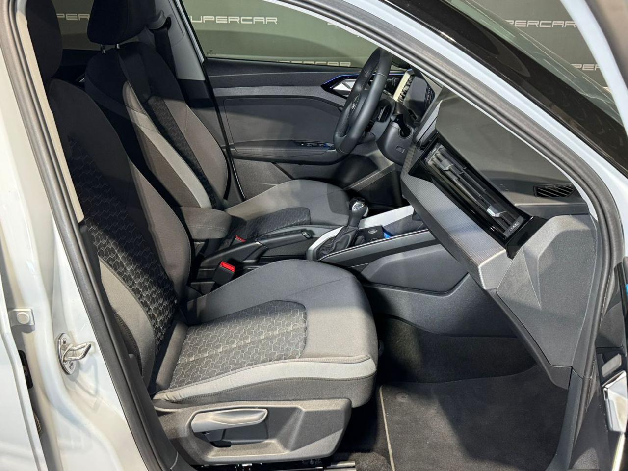 AUDI A1 SPB 30 TFSI S tronic Identity Black - 12