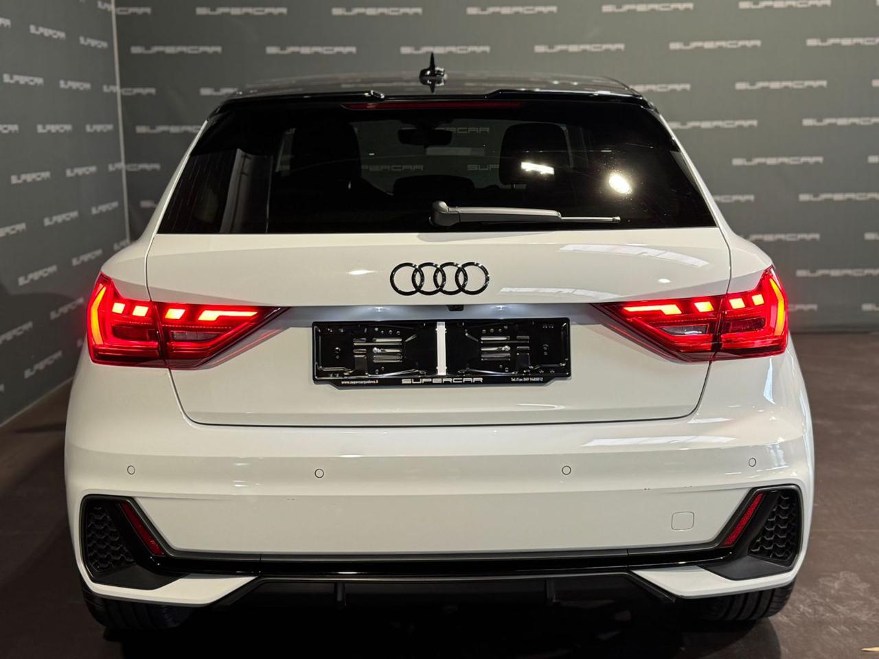 AUDI A1 SPB 30 TFSI S tronic Identity Black - 4