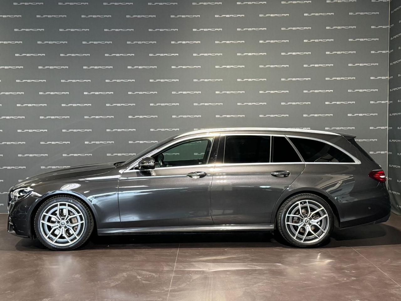 MERCEDES-BENZ E 220 d S.W. Auto AMG - 5