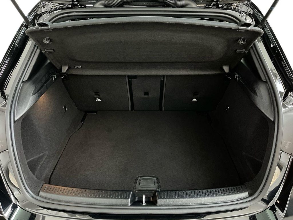 MERCEDES-BENZ A 180 Automatic AMG Line Advanced Plus - 13