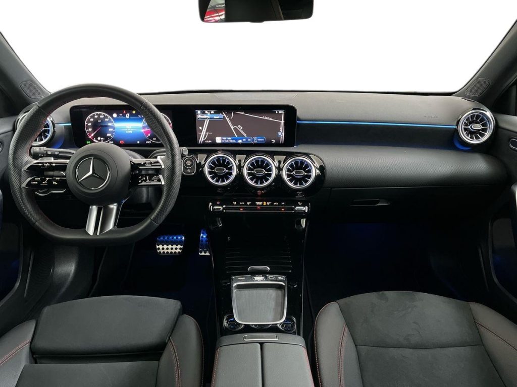 MERCEDES-BENZ A 180 Automatic AMG Line Advanced Plus - 9